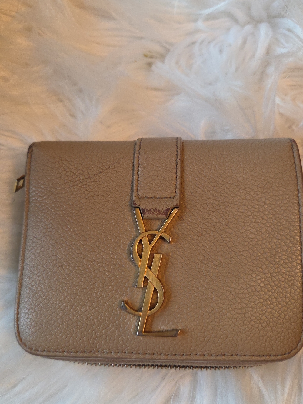 Saint Laurent Beige Leather Compact Wallet with Gold YSL Logo - Picture 10 of 10